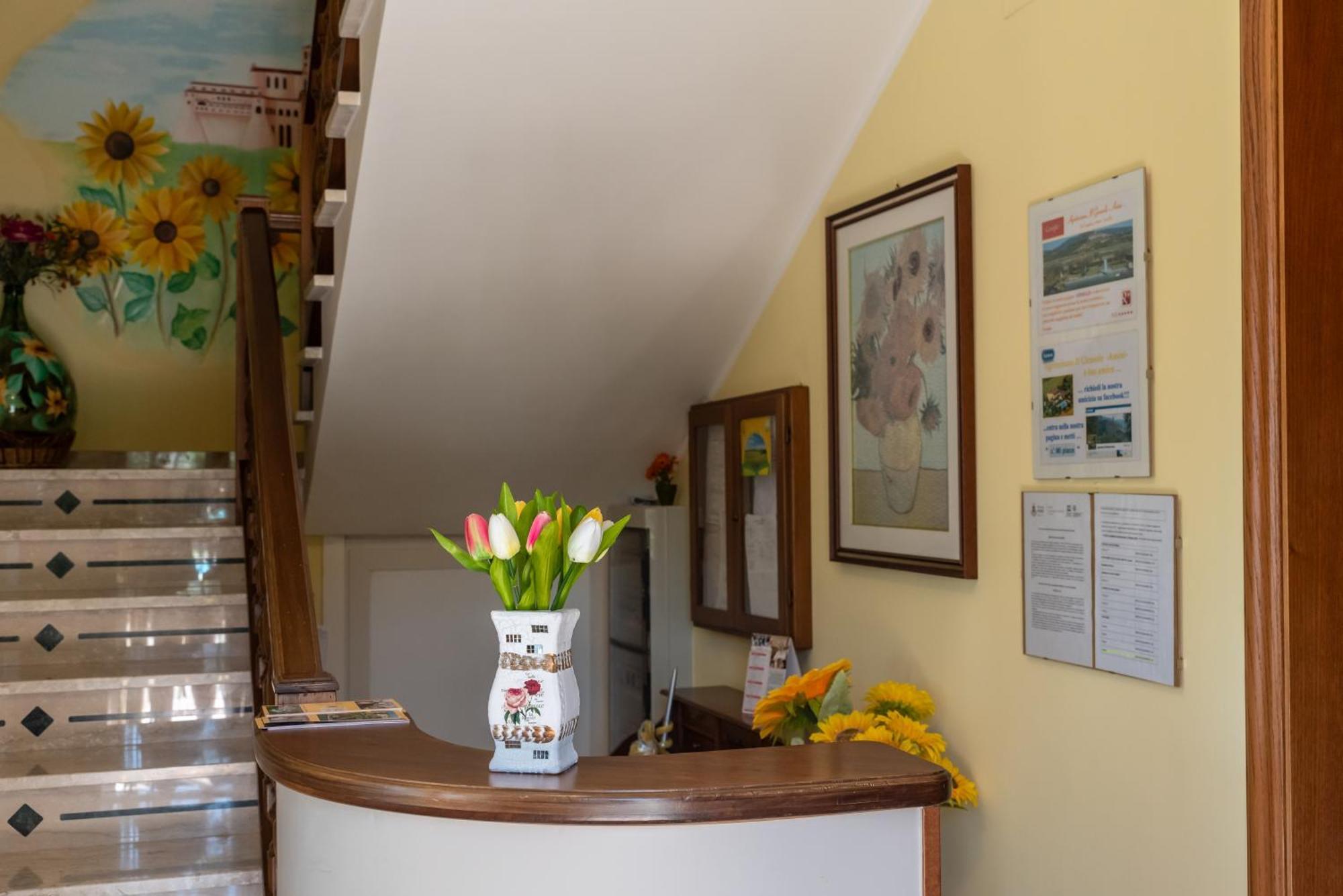 Agriturismo Il Girasole Assisi Bagian luar foto
