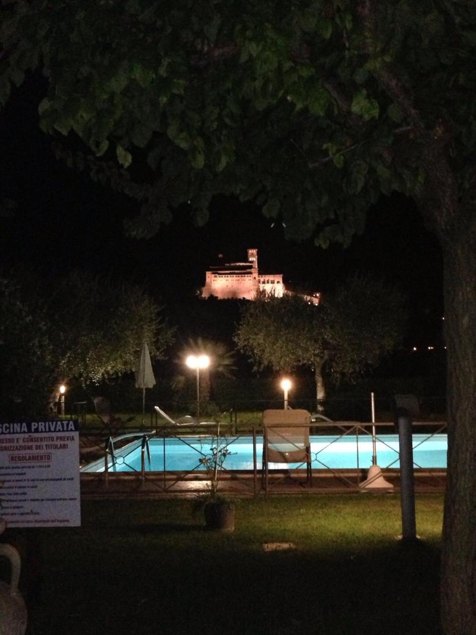 Agriturismo Il Girasole Assisi Bagian luar foto