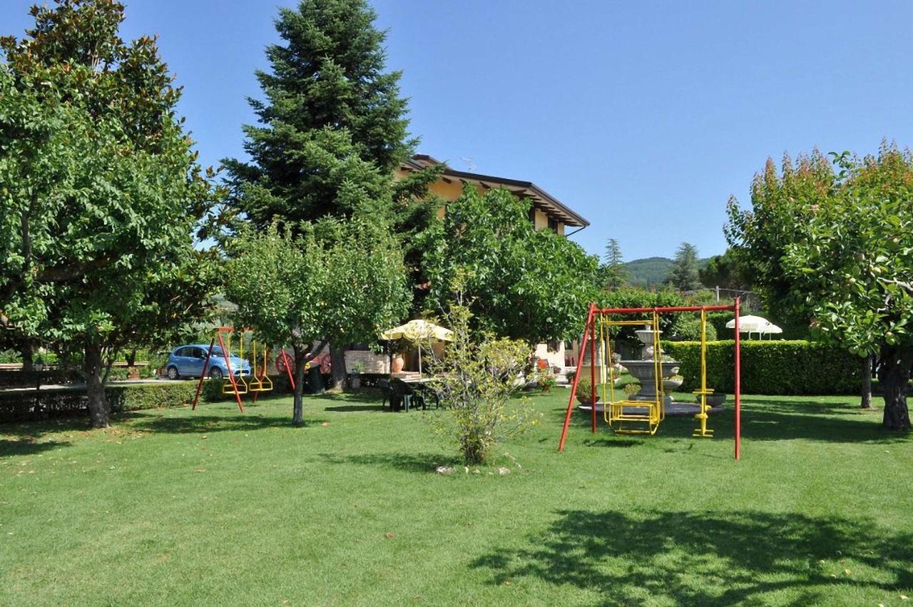 Agriturismo Il Girasole Assisi Bagian luar foto