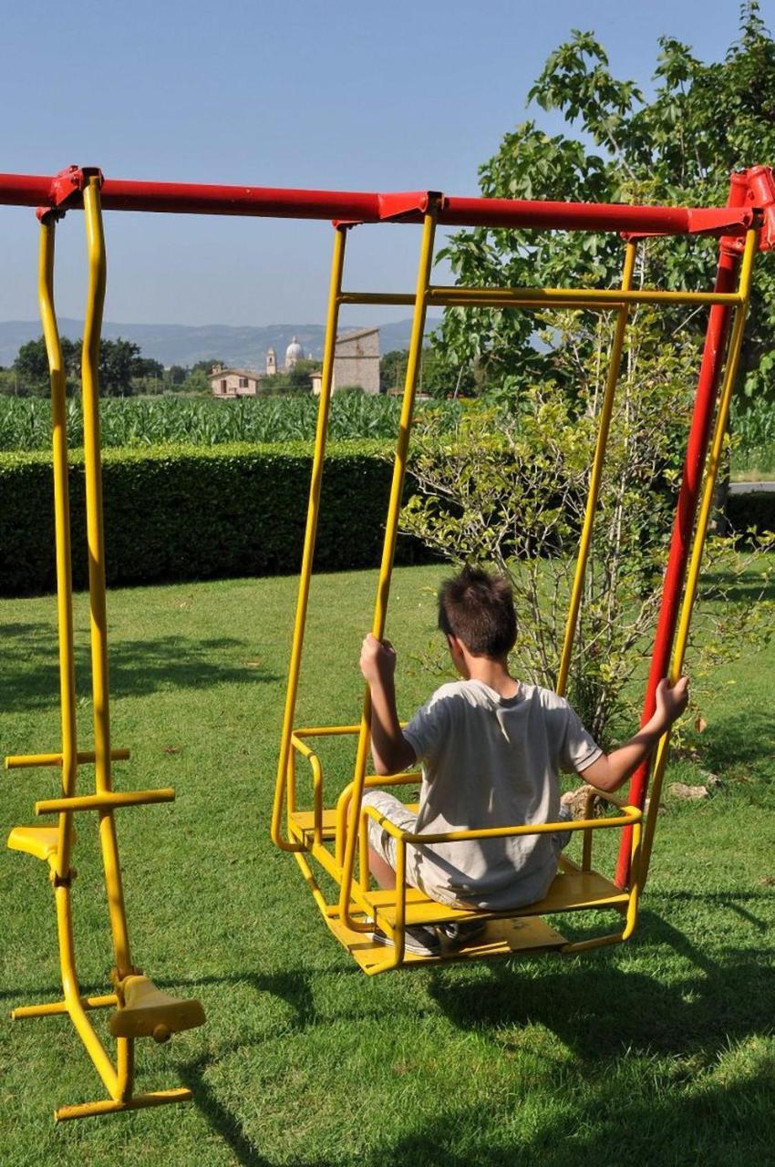 Agriturismo Il Girasole Assisi Bagian luar foto